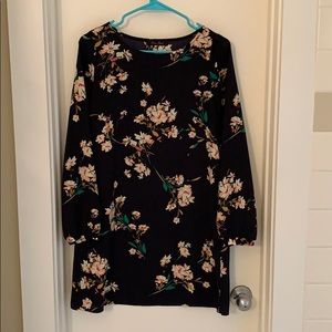 Long sleeve, floral print dress.